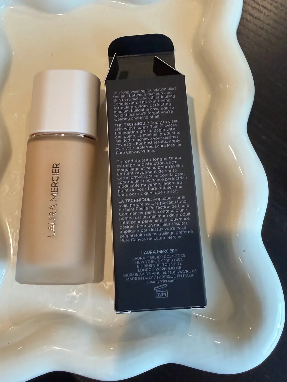NIB 2W2 Laura Mercier Real Flawless Weightless Perfecting Foundation